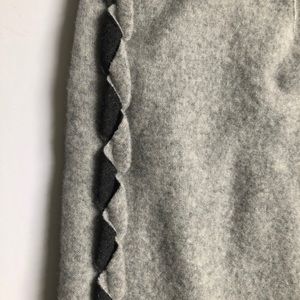 🆕 [Tuzzi] Gray and Black Wool Blend Tassel Skirt Sz: 6